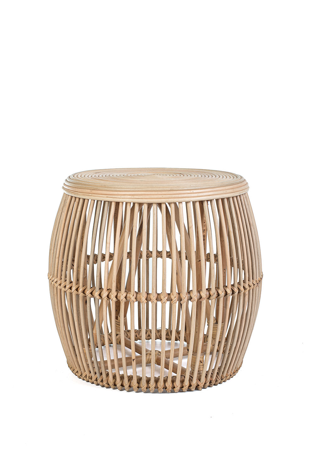 A round natural coffee table made of natural rattan, with a geometric pattern, placed against a white background.